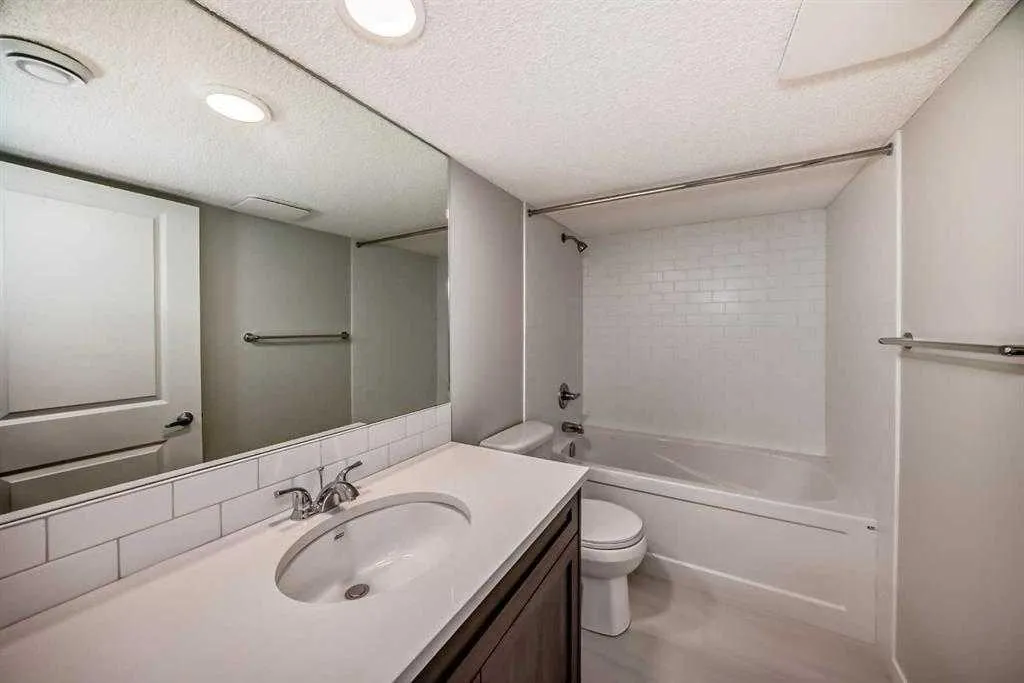 250 Fireside View, #401
