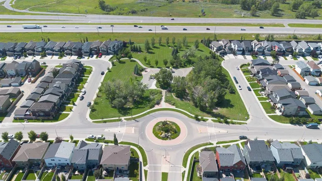 21 Walden Way SE