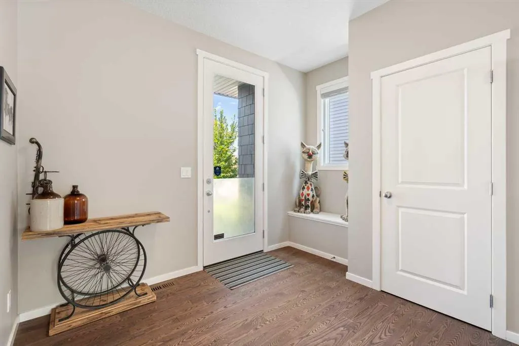 21 Walden Way SE