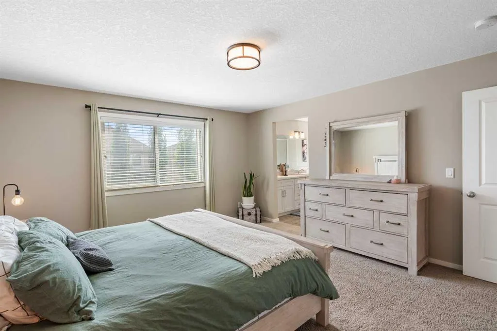 21 Walden Way SE