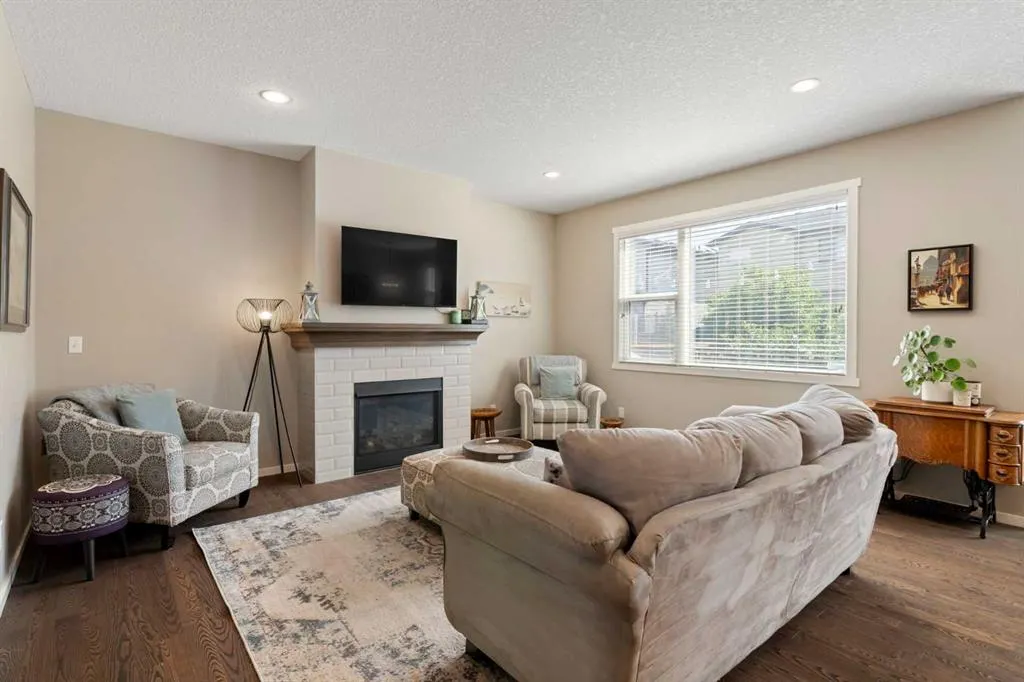 21 Walden Way SE