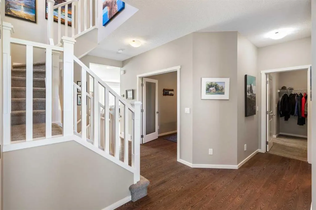 21 Walden Way SE