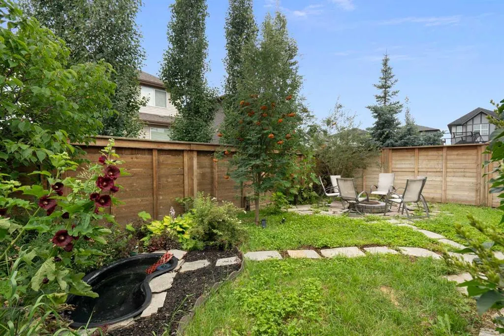 21 Walden Way SE