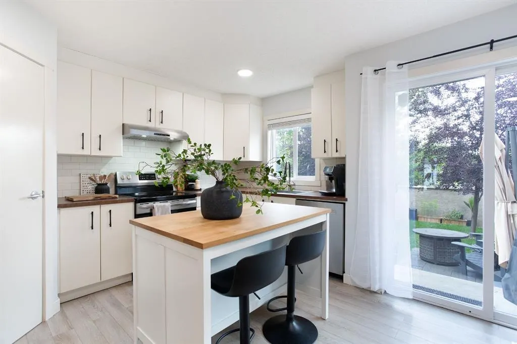 2445 Kingsland Road SE, #2302