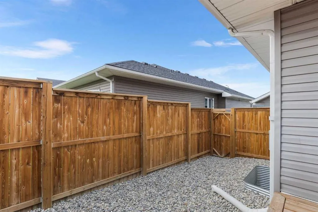 135 Riverwood Crescent SW