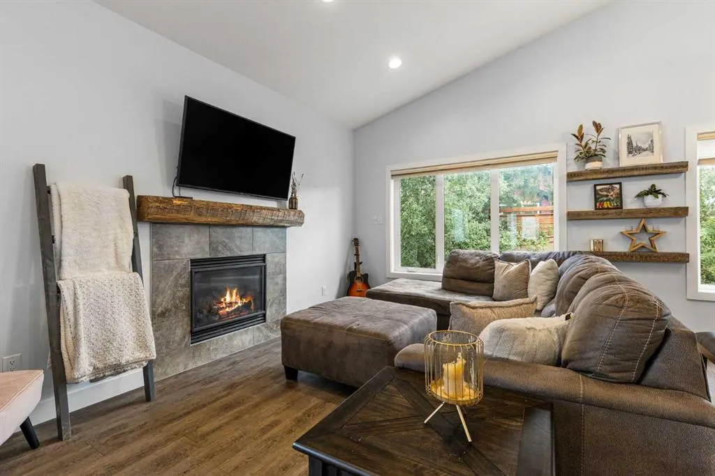 135 Riverwood Crescent SW