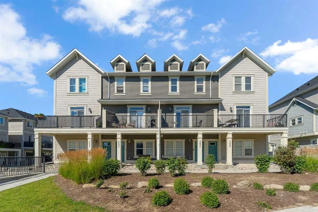 302 South Point Square SW