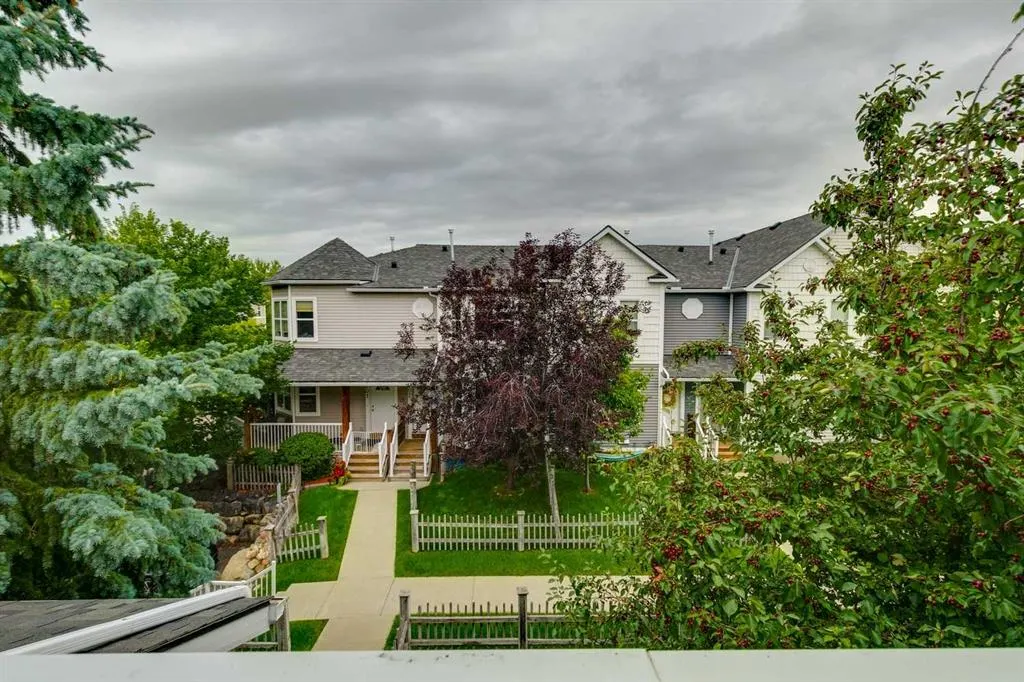 910 Prairie Sound Circle NW