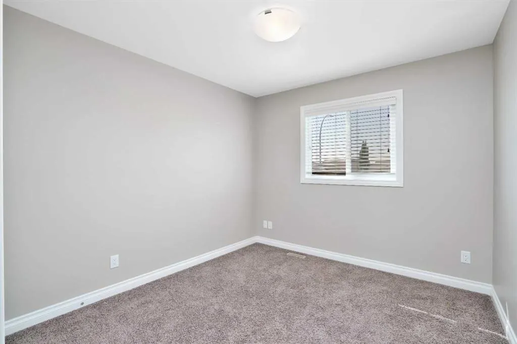 275 Cedar Square