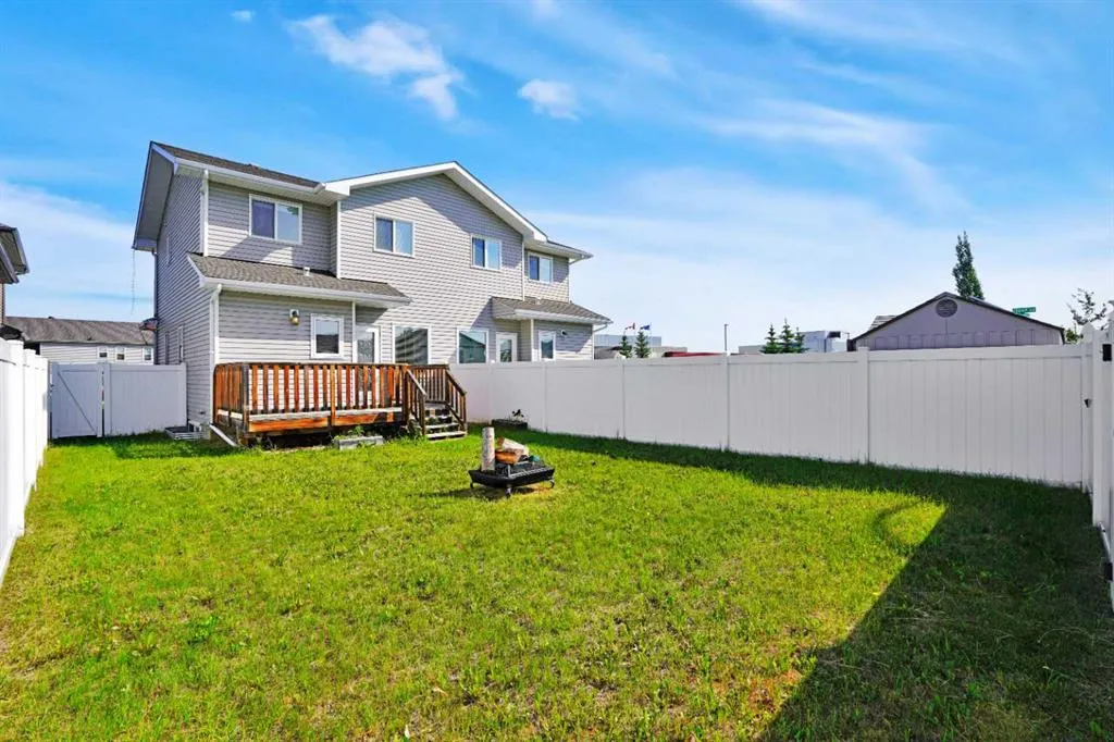 275 Cedar Square