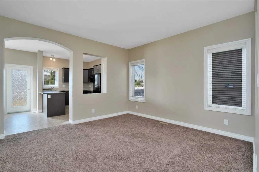275 Cedar Square