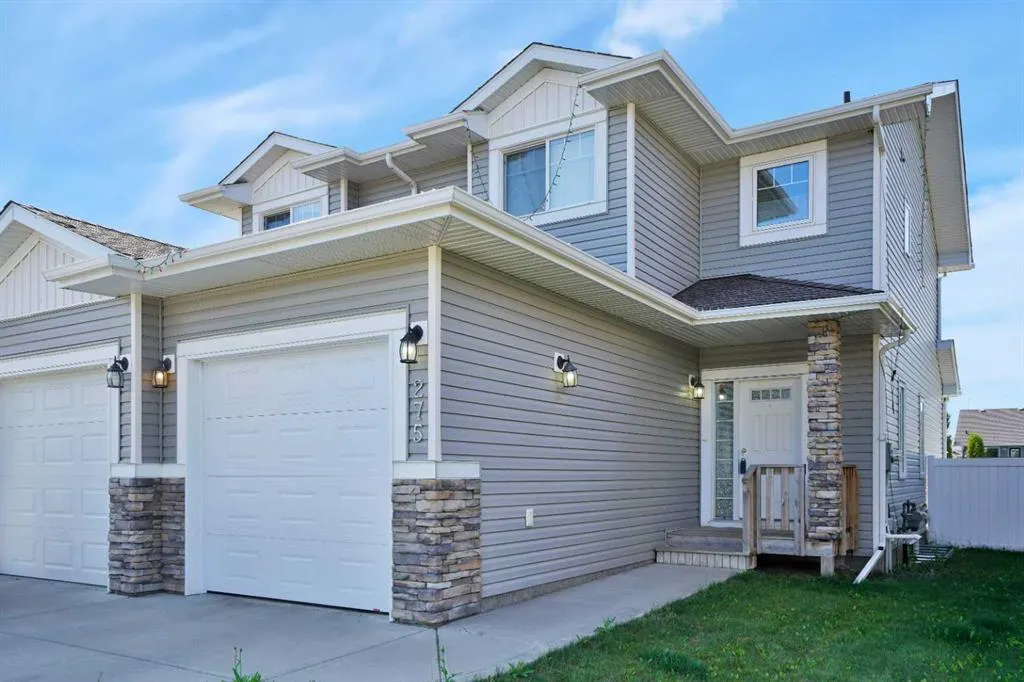 275 Cedar Square