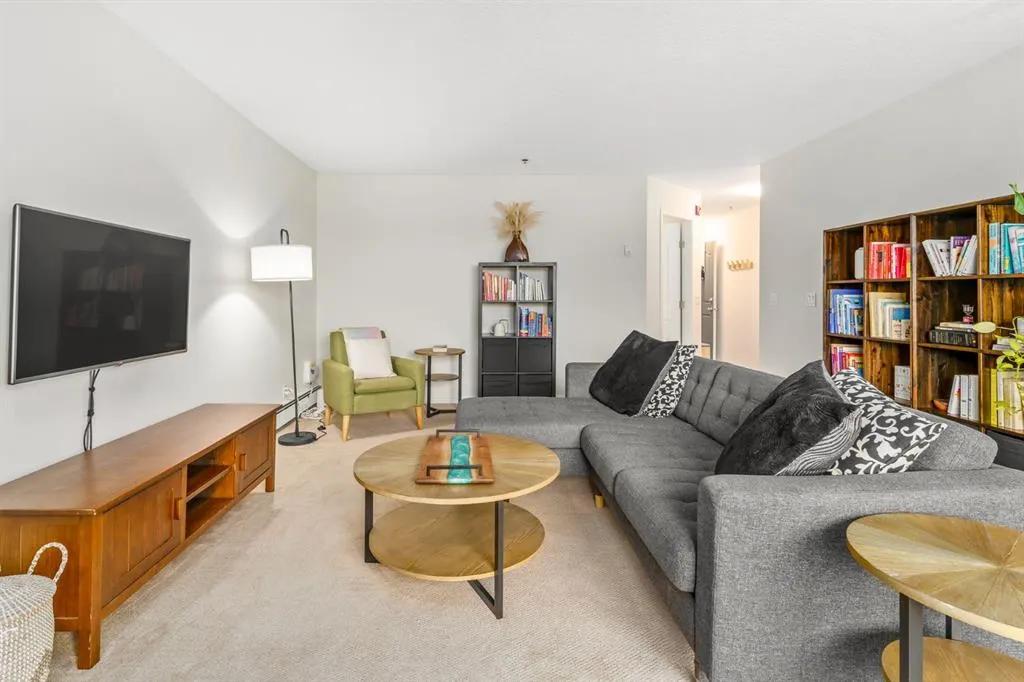 649 Marsh Road NE, #316