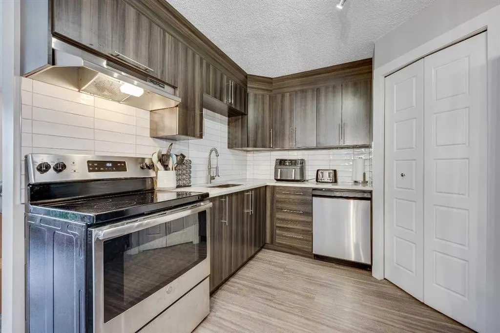 3809 45 Street SW, #94