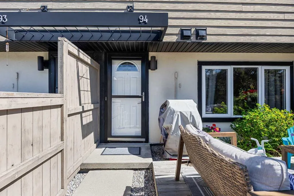 3809 45 Street SW, #94