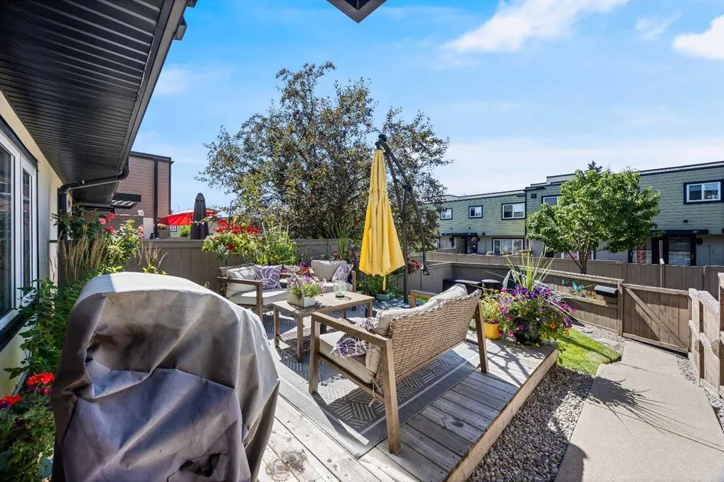 3809 45 Street SW, #94