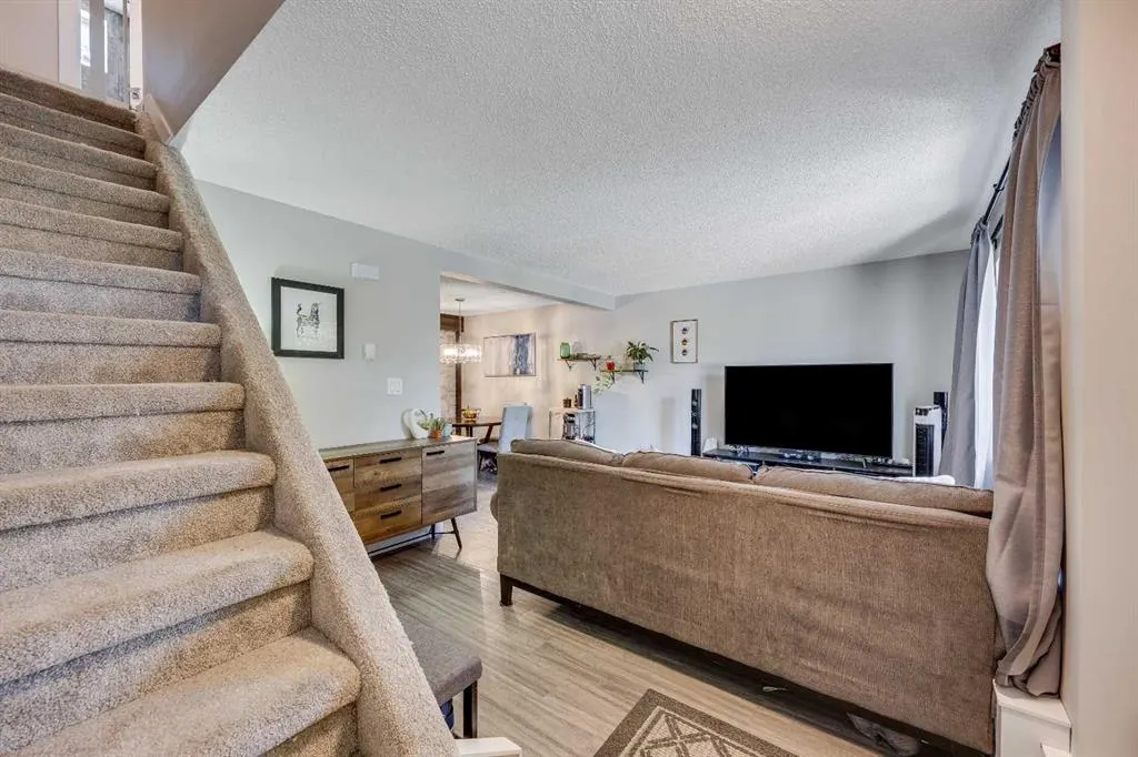3809 45 Street SW, #94