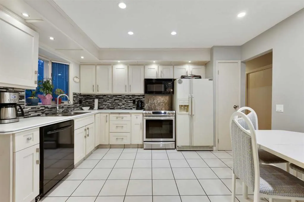 147 Whitehorn Road NE