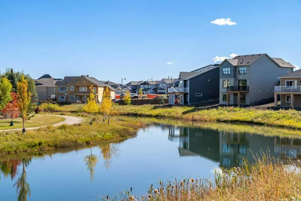 108 Monterey Bay SE