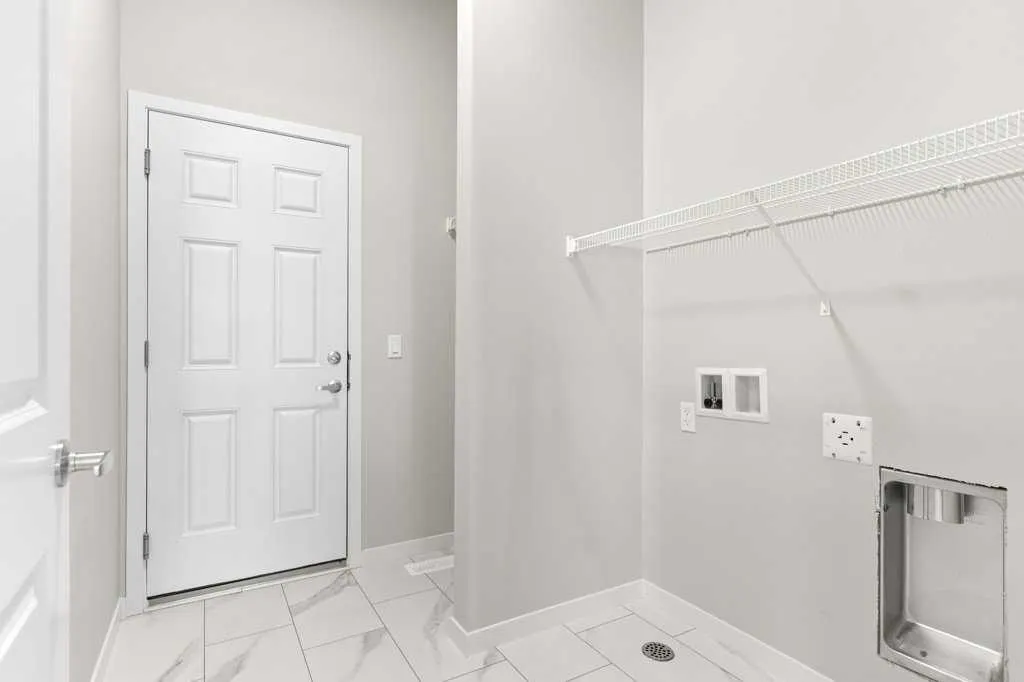 108 Monterey Bay SE