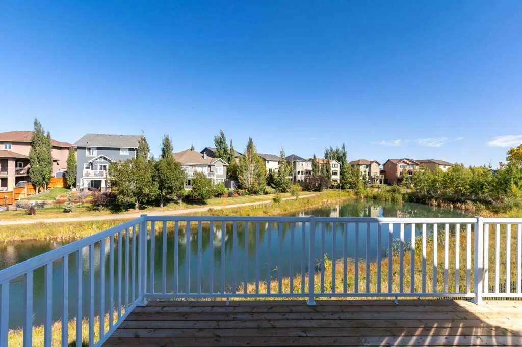 108 Monterey Bay SE