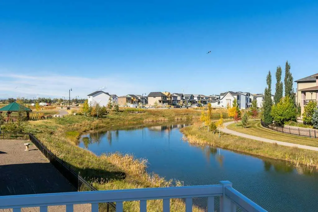 108 Monterey Bay SE
