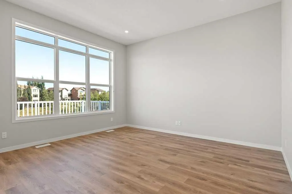 108 Monterey Bay SE