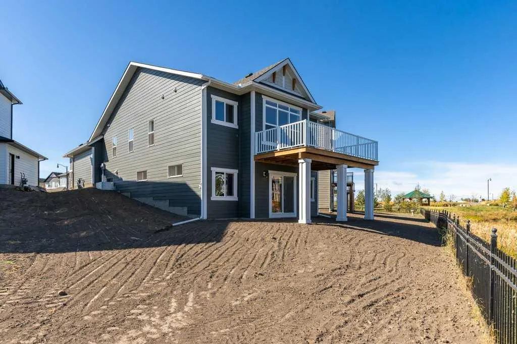 108 Monterey Bay SE