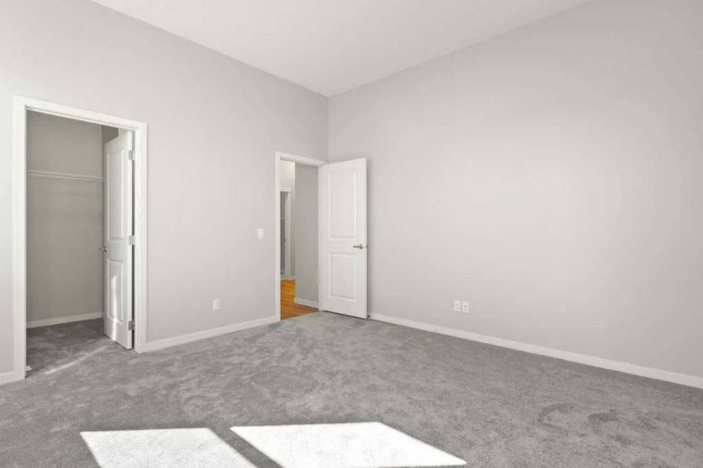 108 Monterey Bay SE