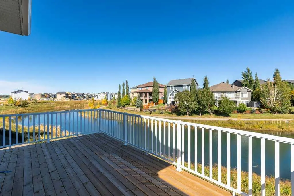 108 Monterey Bay SE
