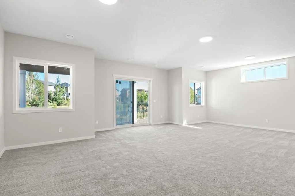 108 Monterey Bay SE