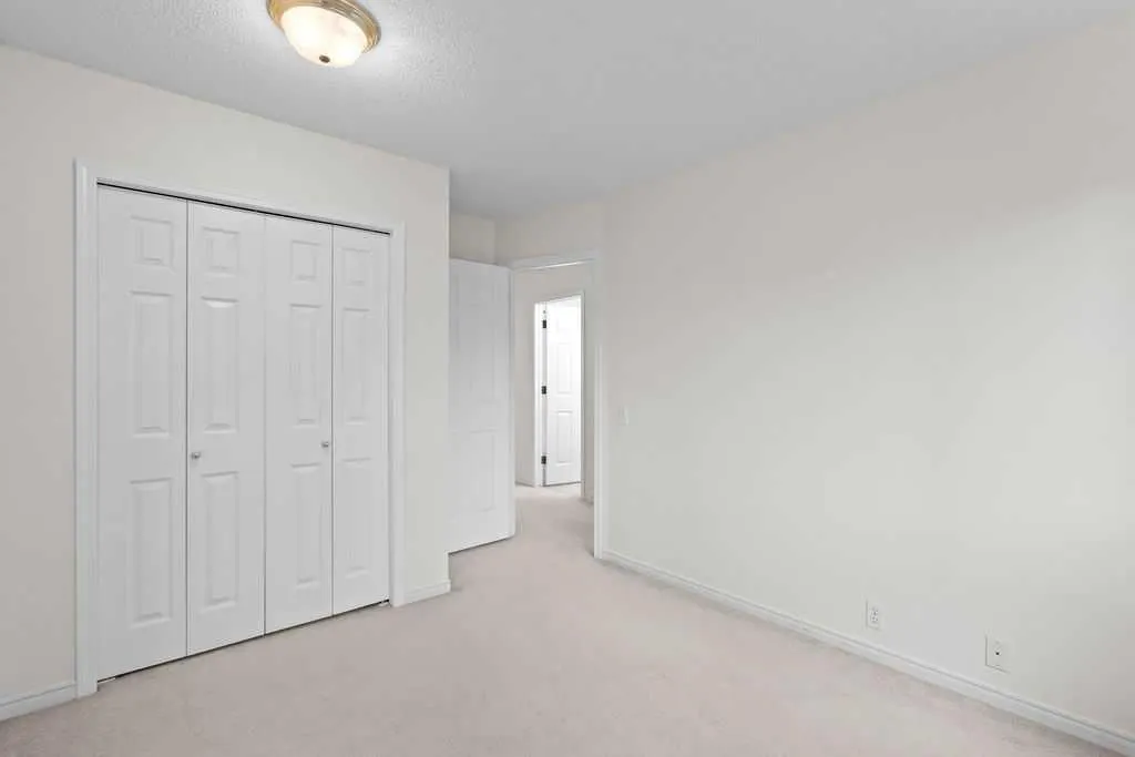 31 Silvergrove Close NW