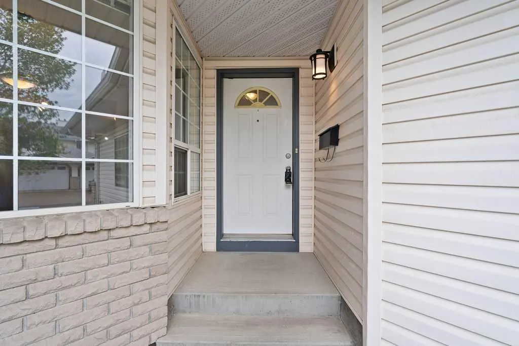 31 Silvergrove Close NW