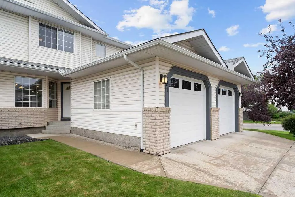 31 Silvergrove Close NW