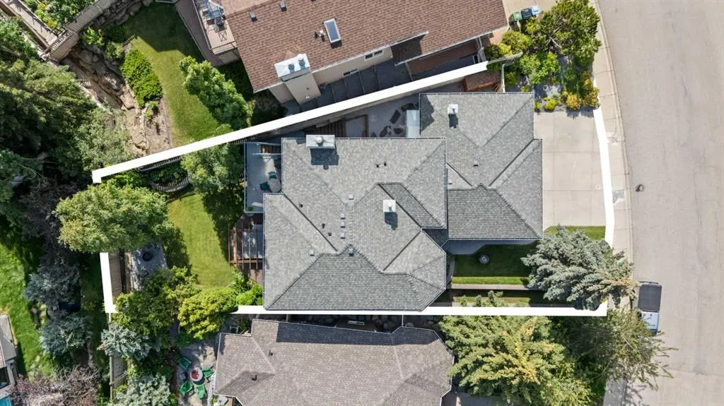 13 Sienna Hills Court SW