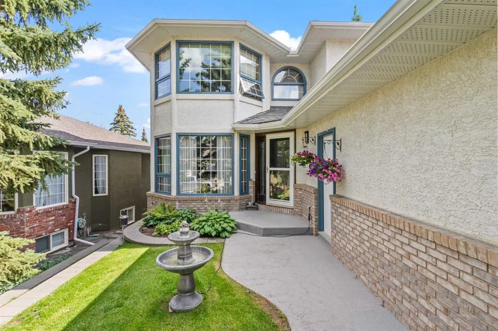 13 Sienna Hills Court SW