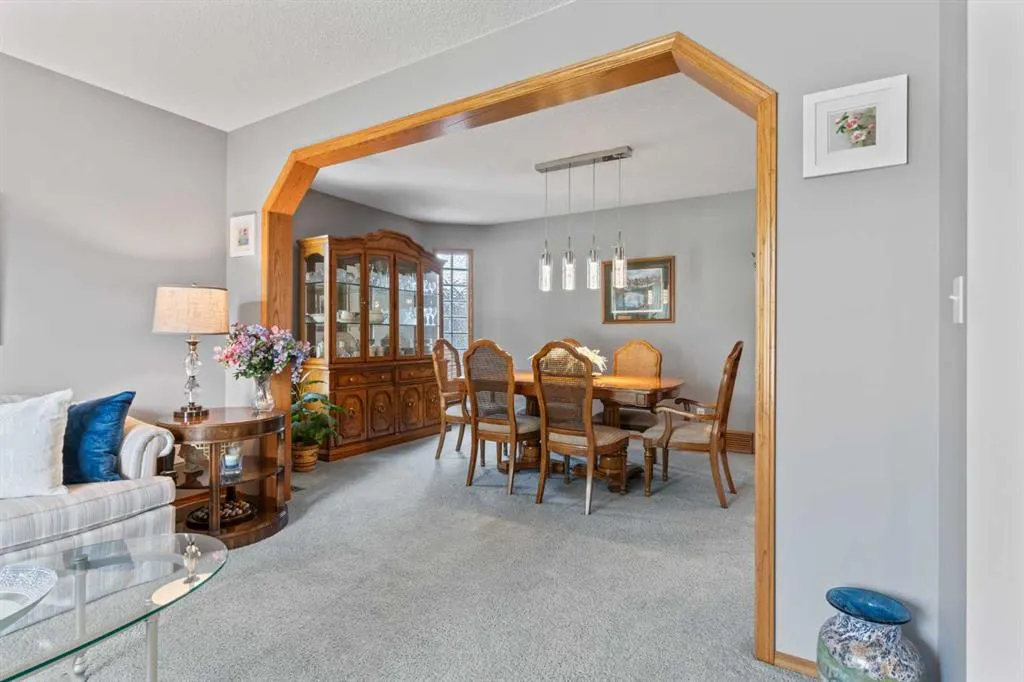 13 Sienna Hills Court SW
