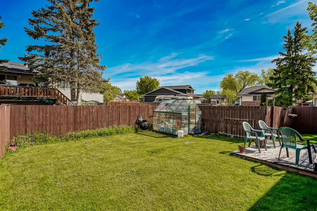 4 Whitefield Close NE