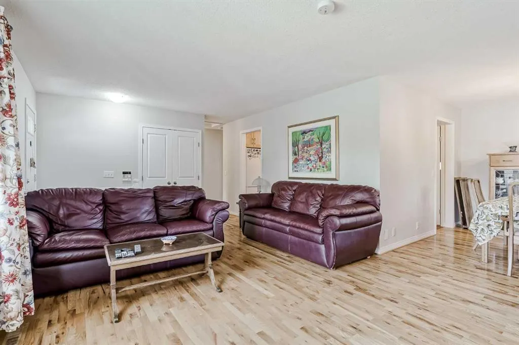 4 Whitefield Close NE