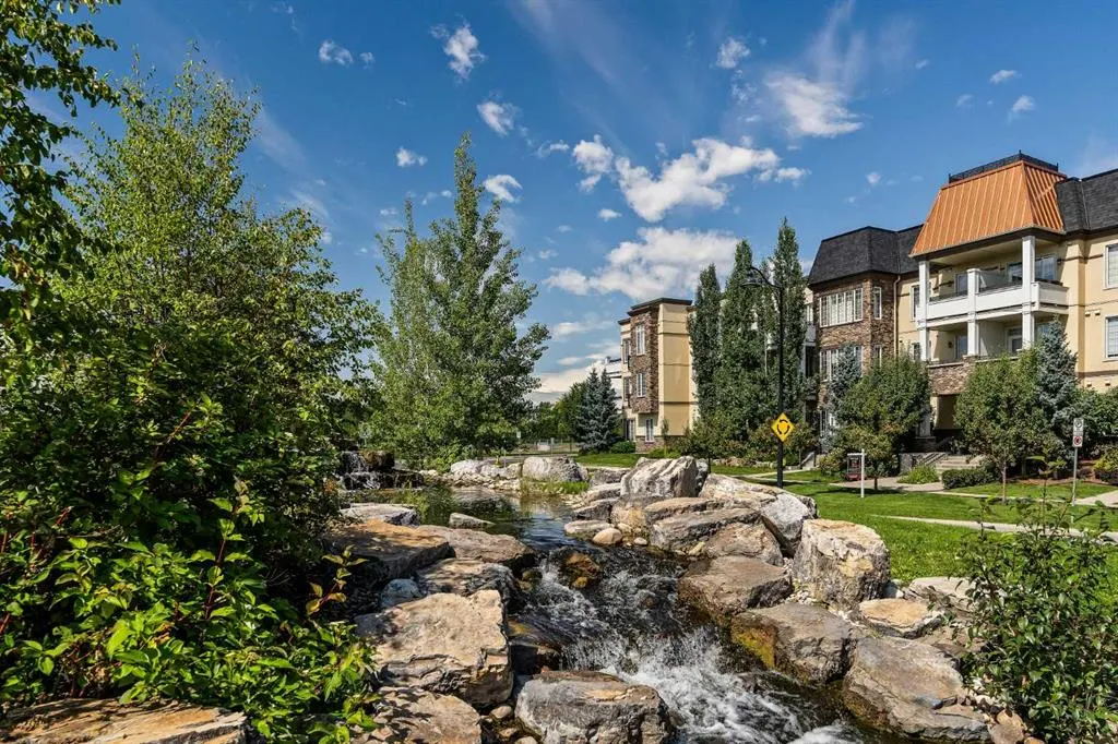 38 Quarry Gate SE, #108