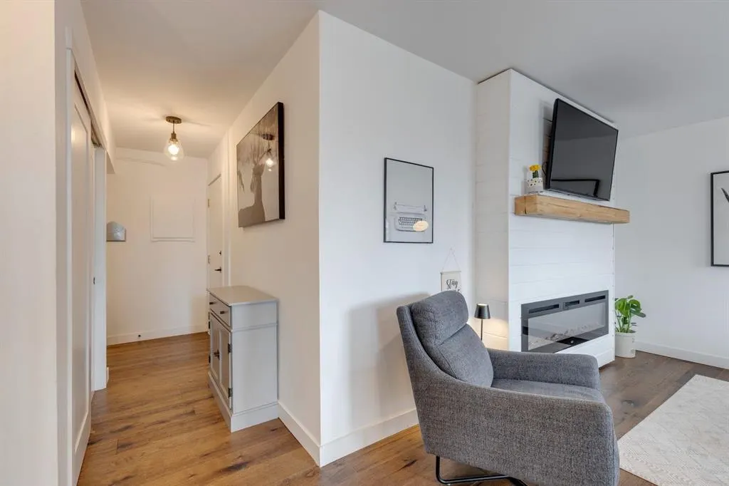 1236 15 Avenue SW, #707