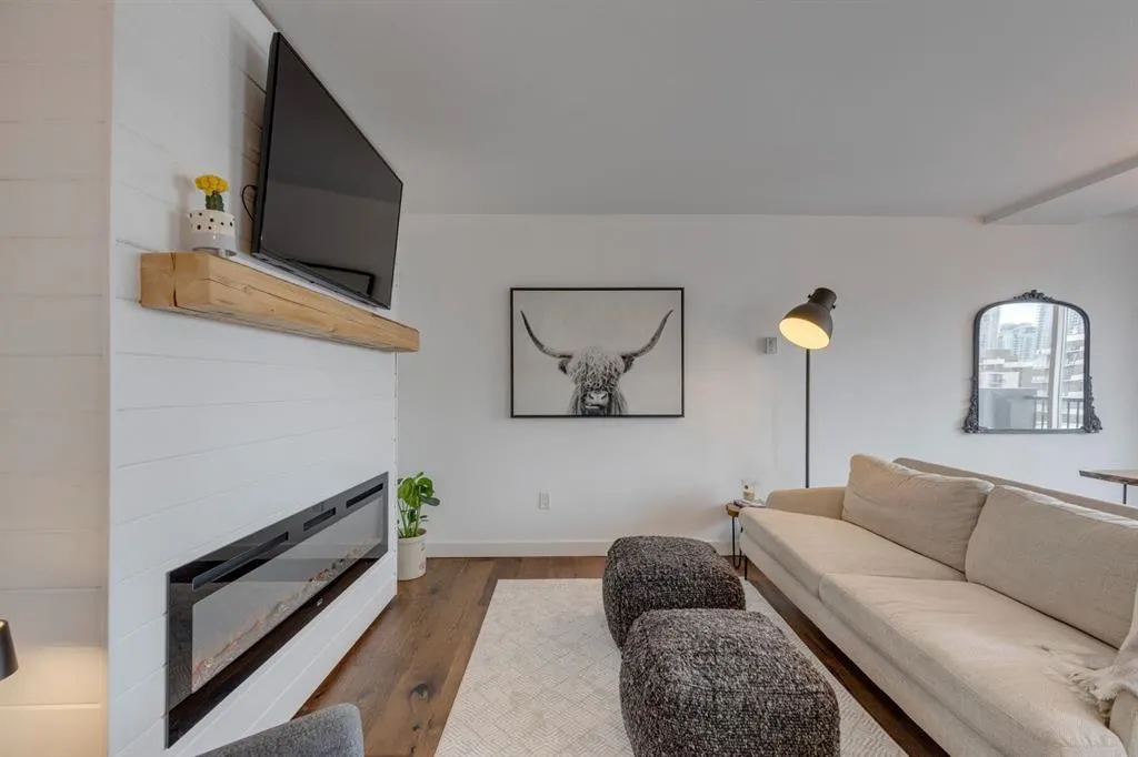 1236 15 Avenue SW, #707