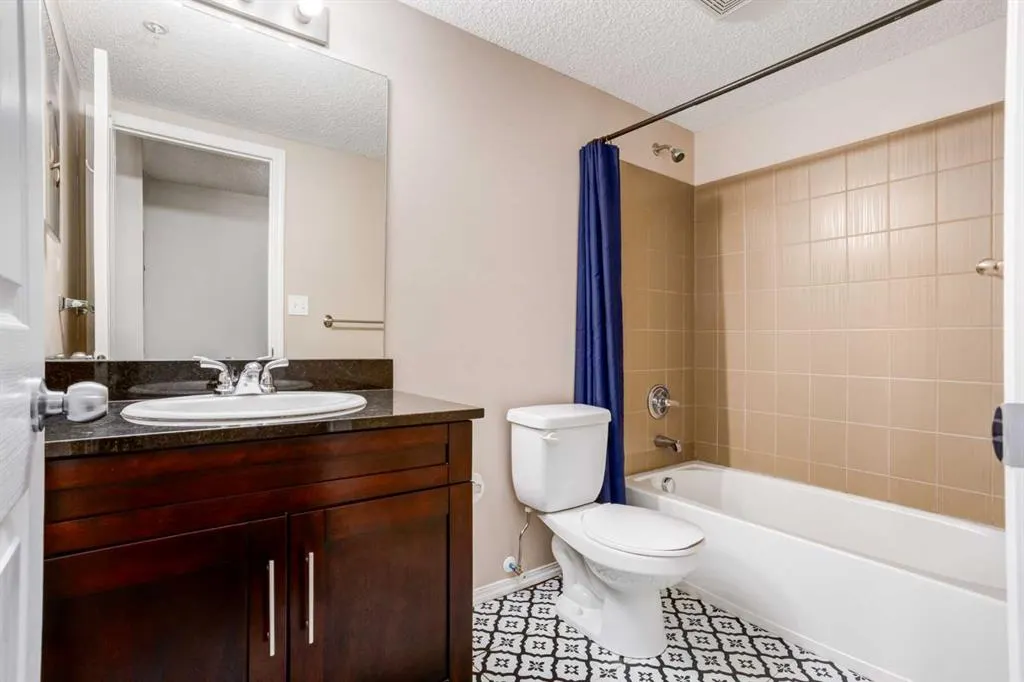 403 Mackenzie Way SW, #2108