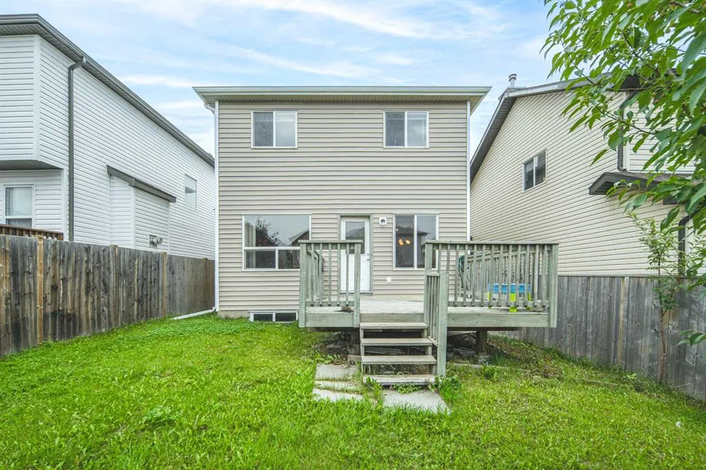 143 Covepark Green NE