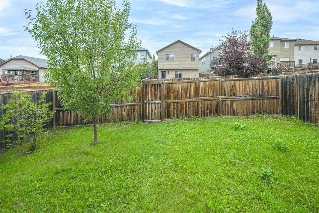 143 Covepark Green NE