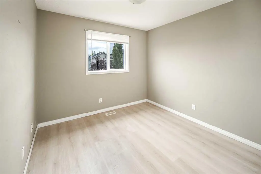 143 Covepark Green NE