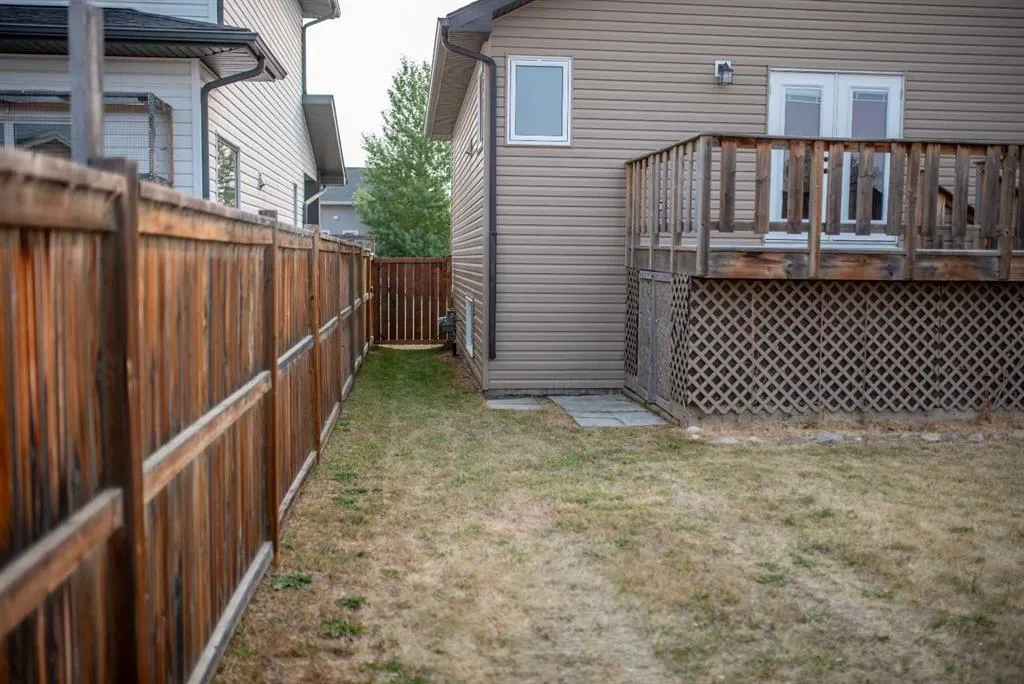 38 Woodbine Avenue NW