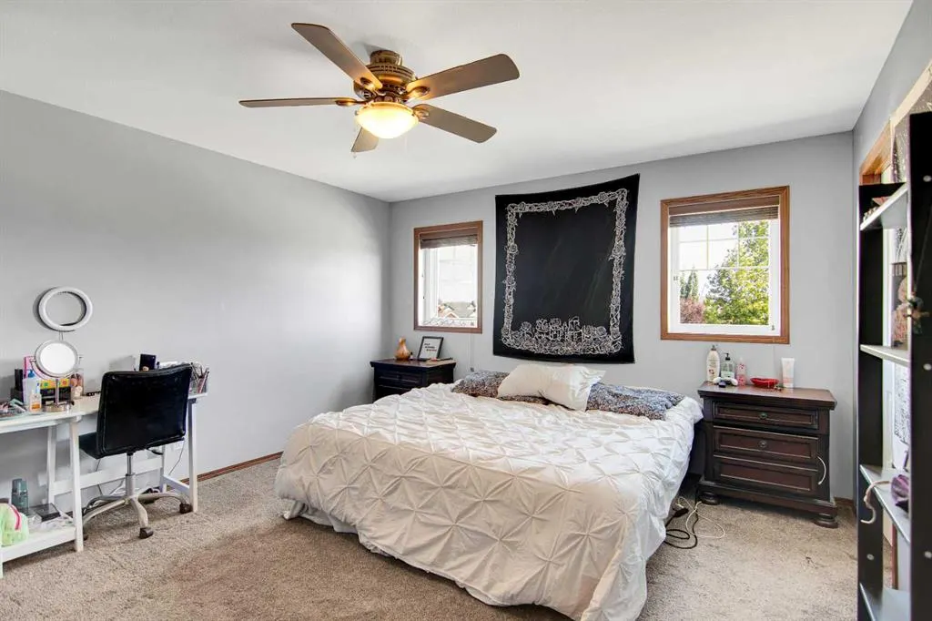 38 Woodbine Avenue NW