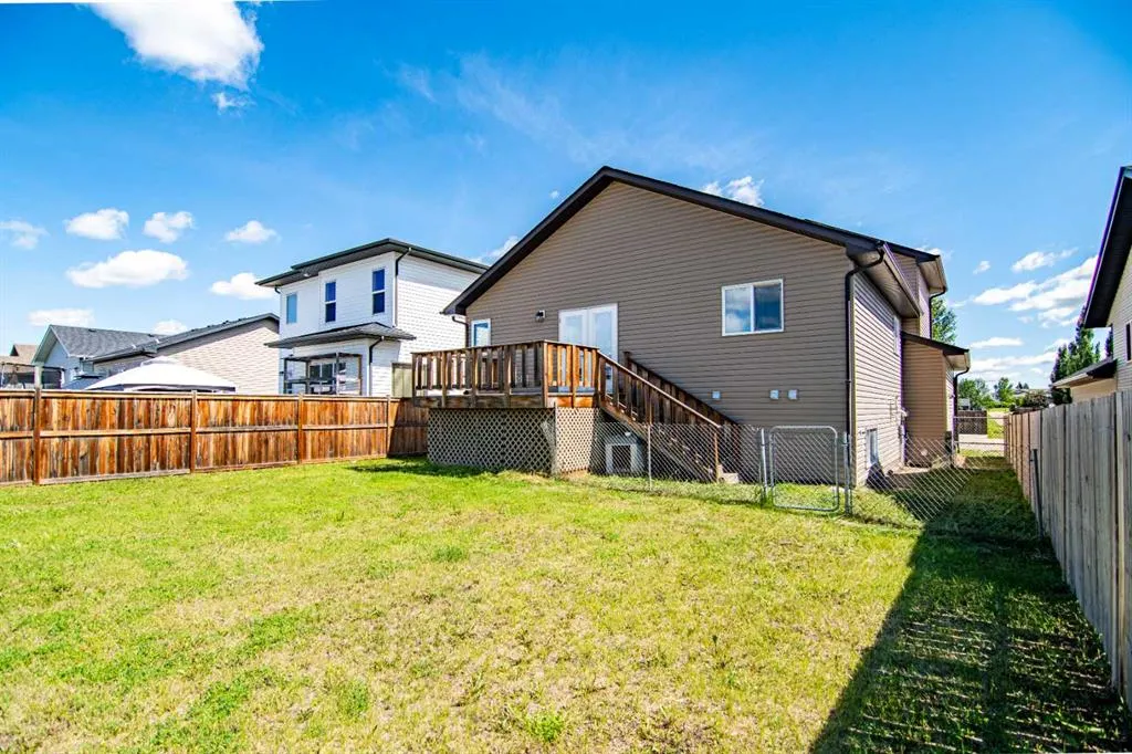 38 Woodbine Avenue NW