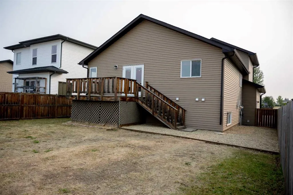 38 Woodbine Avenue NW